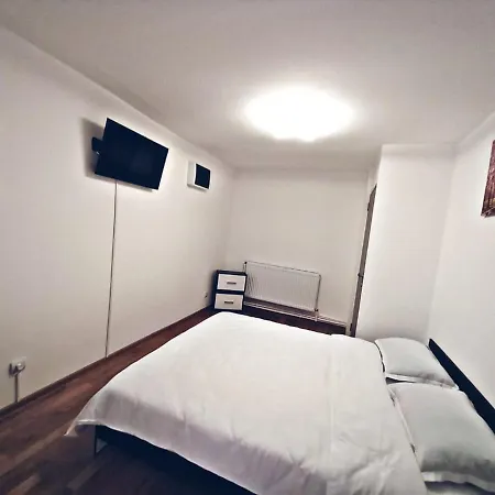 Дерев'яний котедж In Regim Hotelier