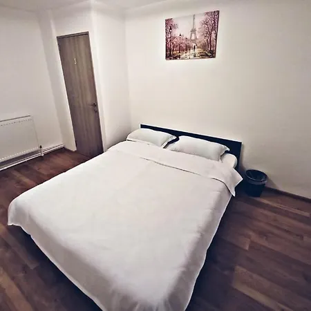 Alojamento de Turismo Selvagem In Regim Hotelier *