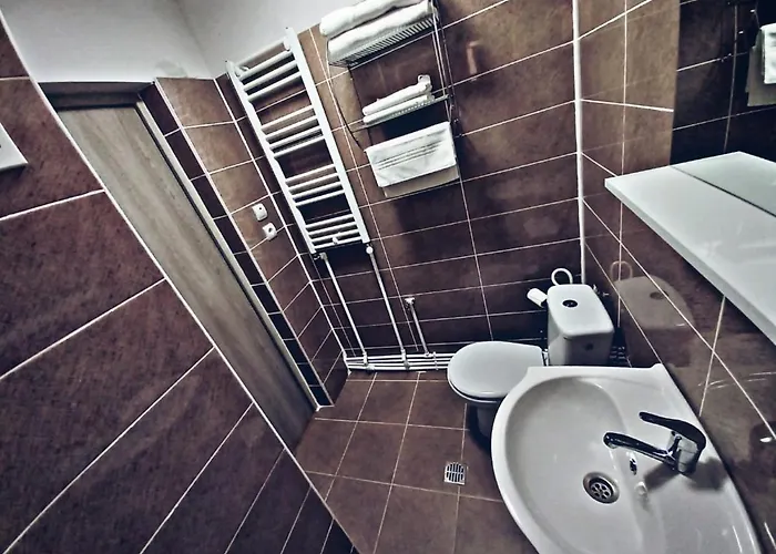 In Regim Hotelier Дерев'яний котедж